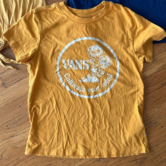 Women's Short Sleeve Tee Bundle - Picture 3 of 10